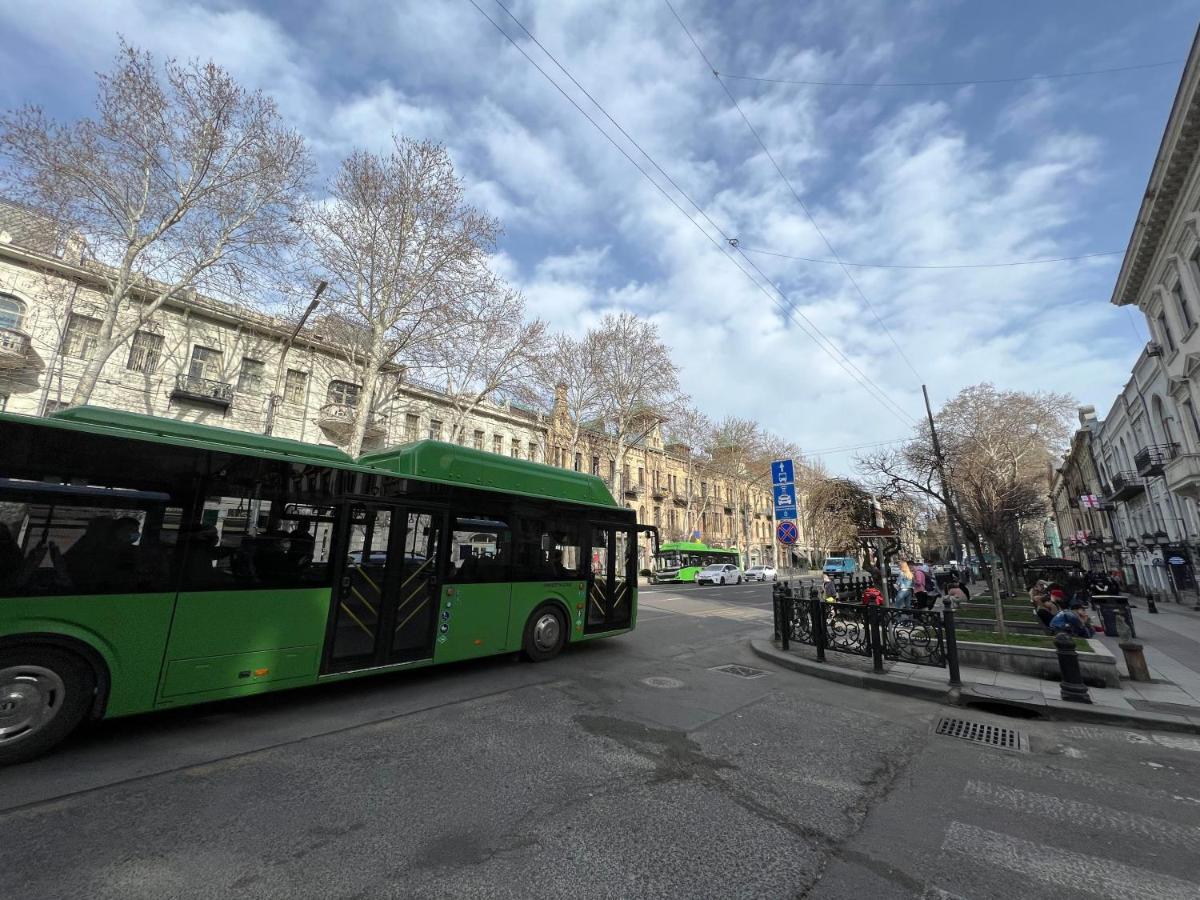 Griboedov Apartment Tbilisi Eksteriør billede